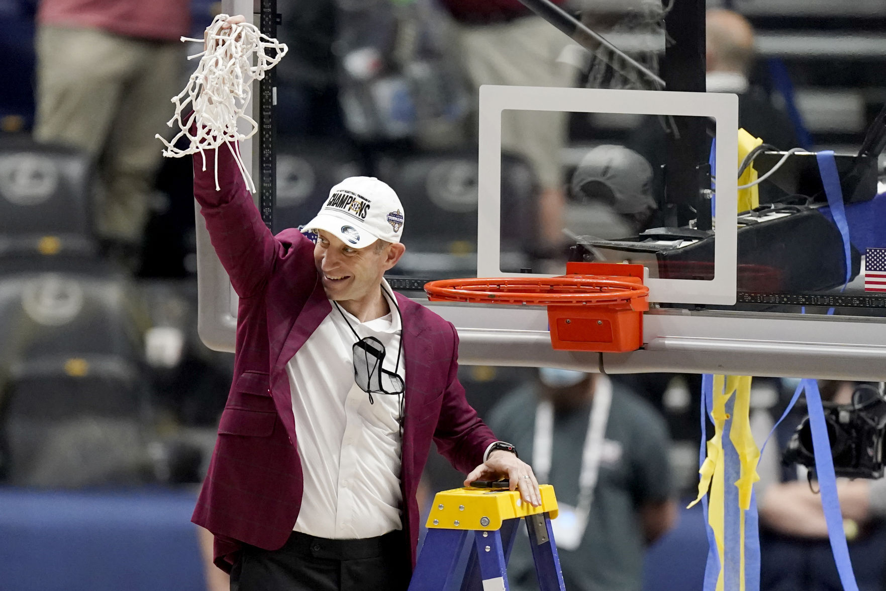 Alabama head coach Nate Oats